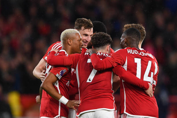 大小搭档 大小搭档