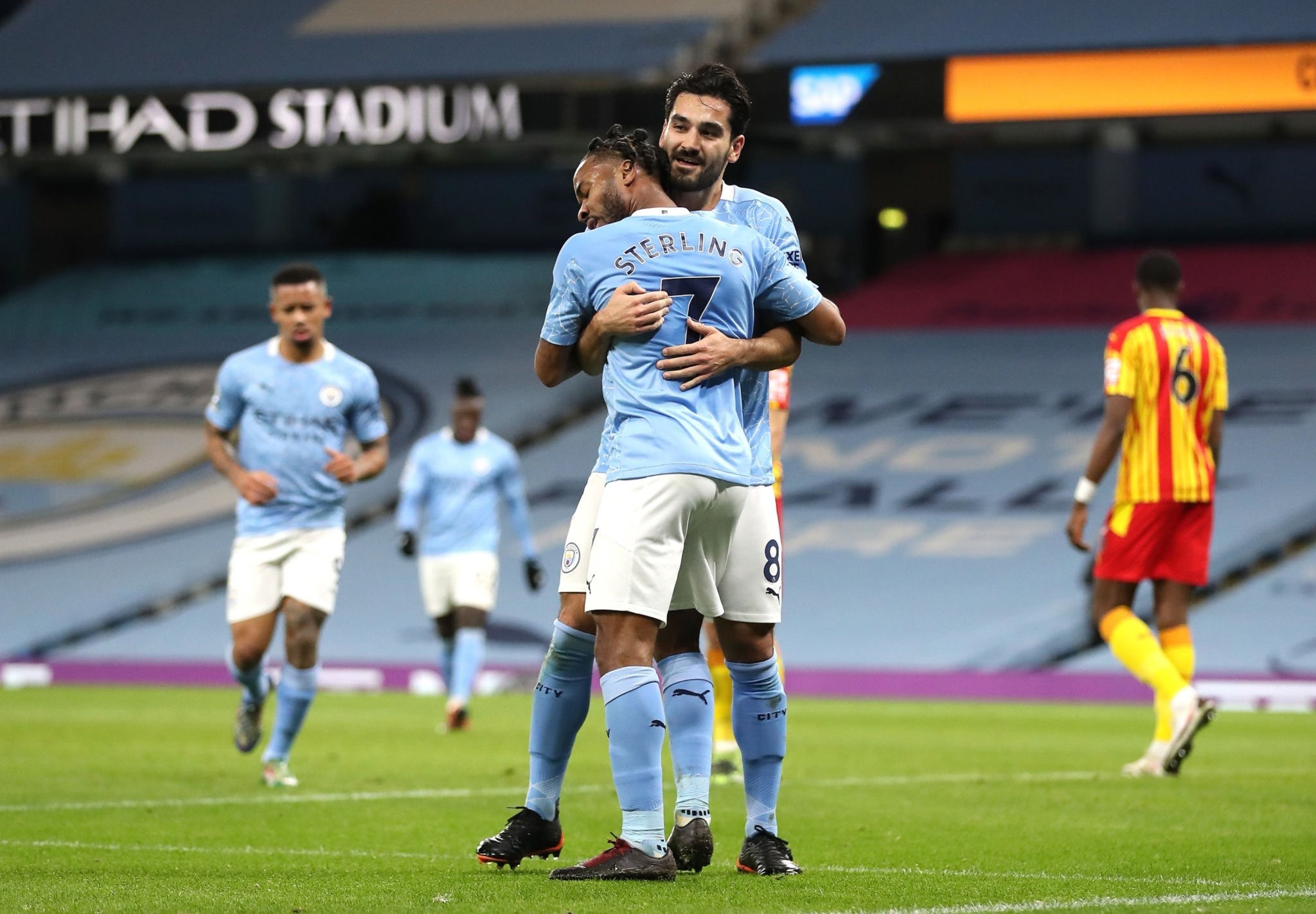 近来崭露头 近来崭露头